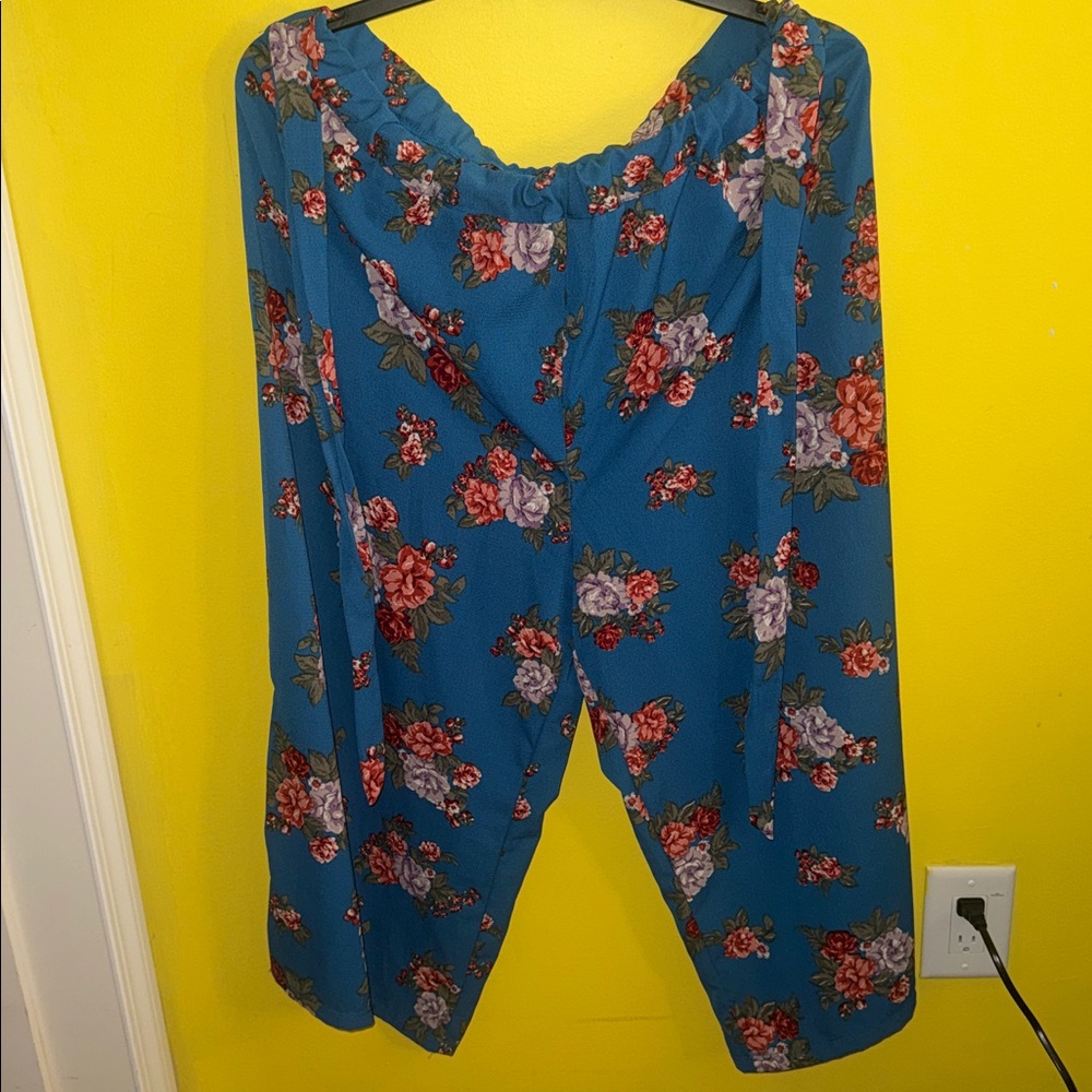 🩵Kristin Nicole Blue Floral Pants NWOT - Picture 2 of 4